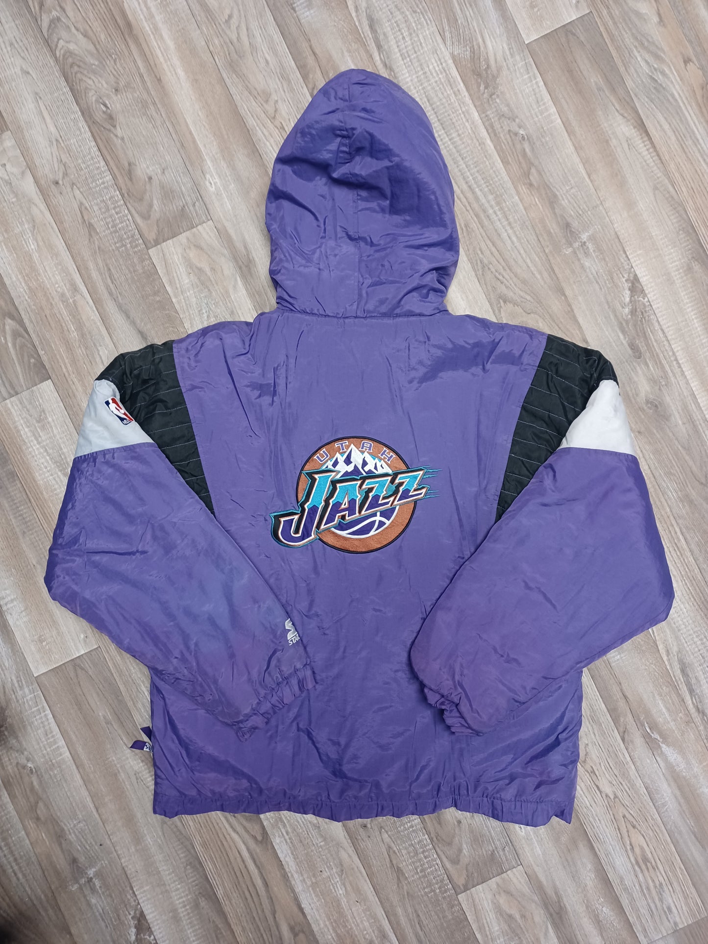 Utah Jazz Jacket Size Medium
