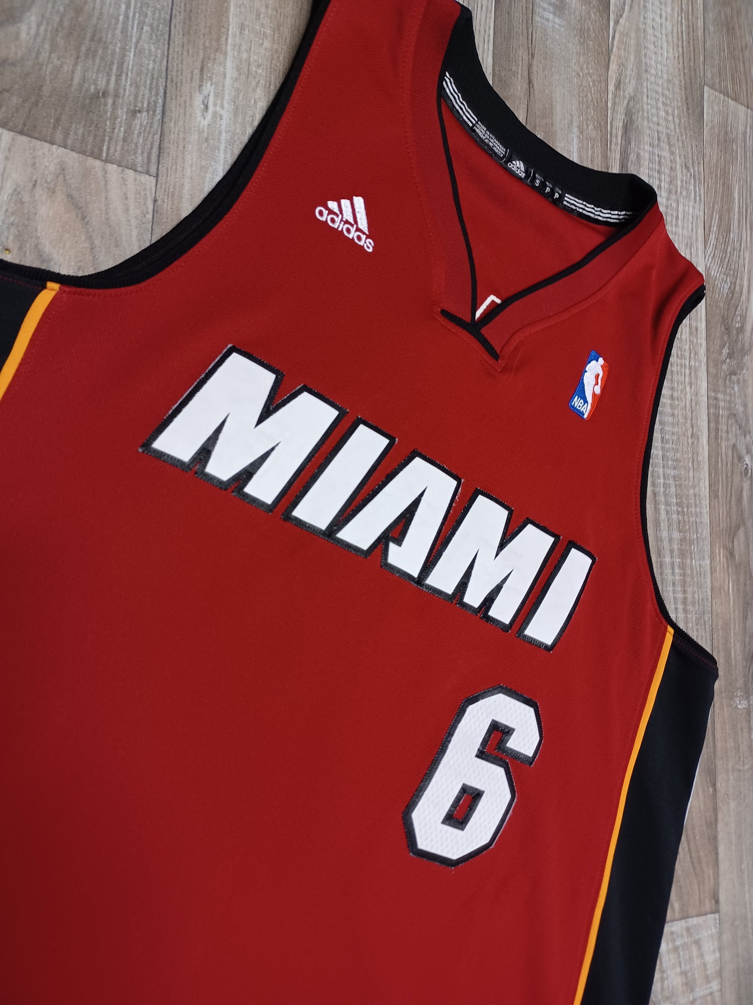 Miami heat lebron outlet jersey