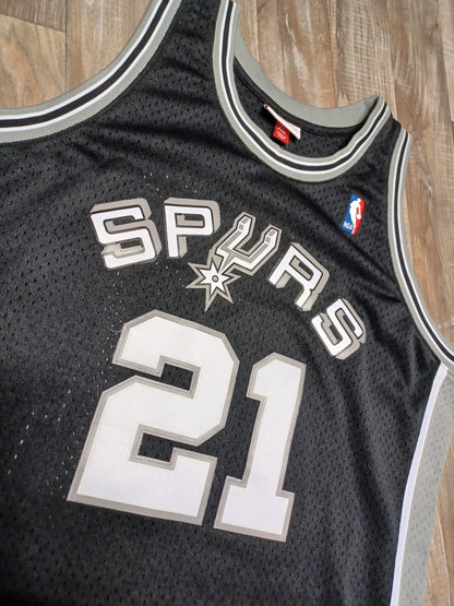 Tim Duncan (first generation) San Antonio Spurs Jersey Size XL