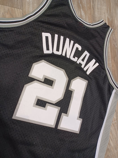 Tim Duncan (first generation) San Antonio Spurs Jersey Size XL