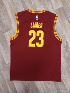 Cavaliers jersey sales james