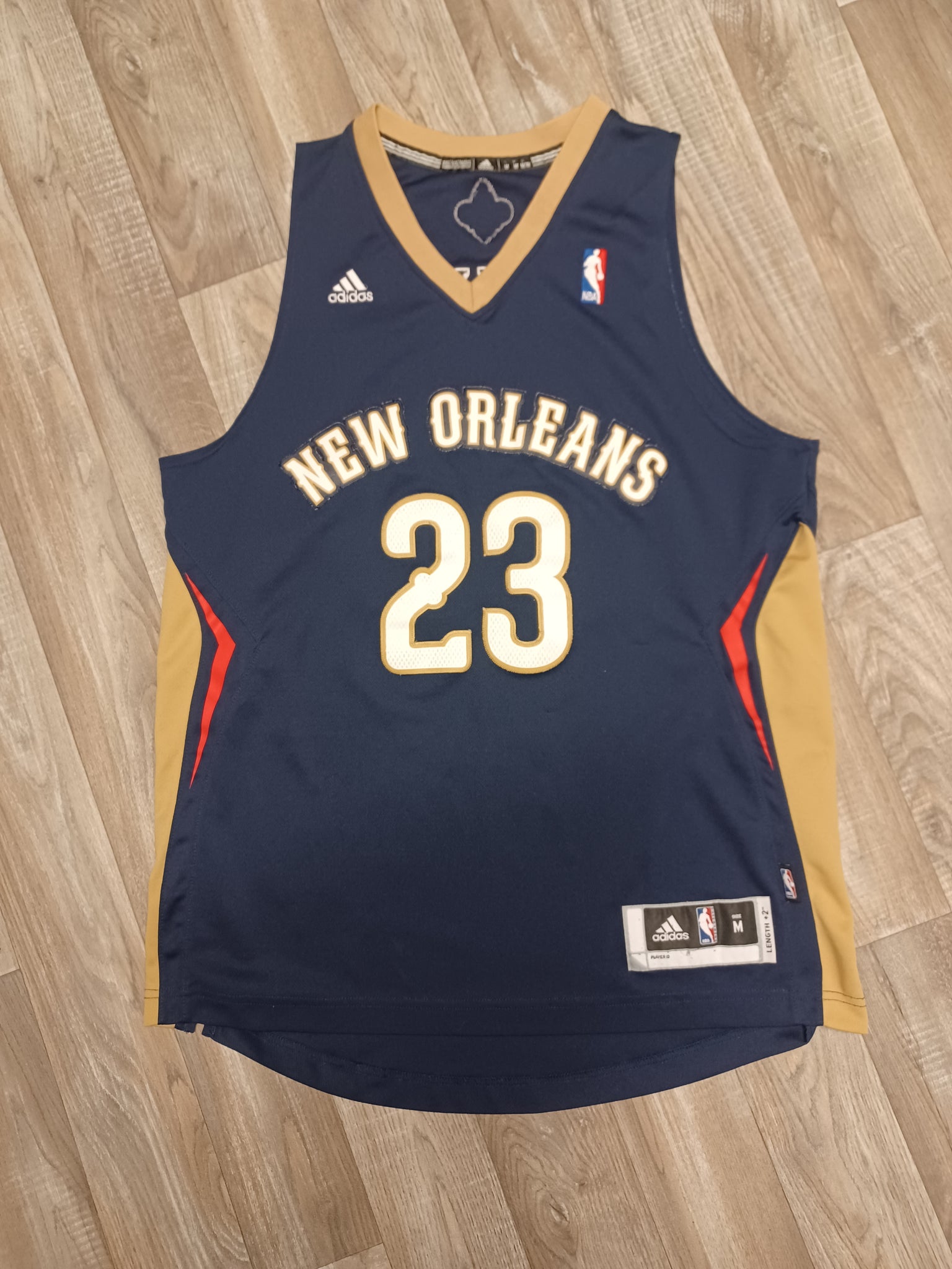 New Orleans Pelicans Jerseys & Teamwear, NBA Merch