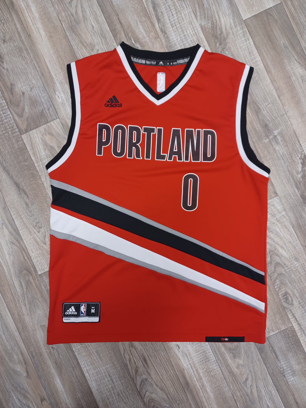 Damian lillard outlet throwback jersey