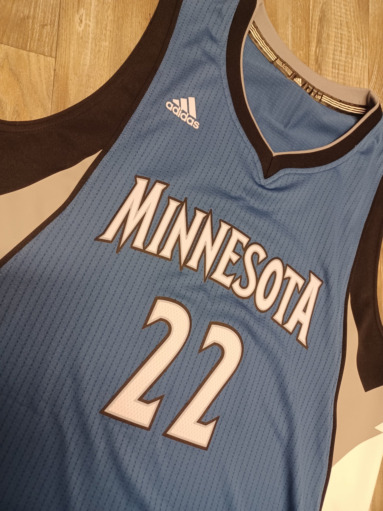 Andrew wiggins store throwback jersey