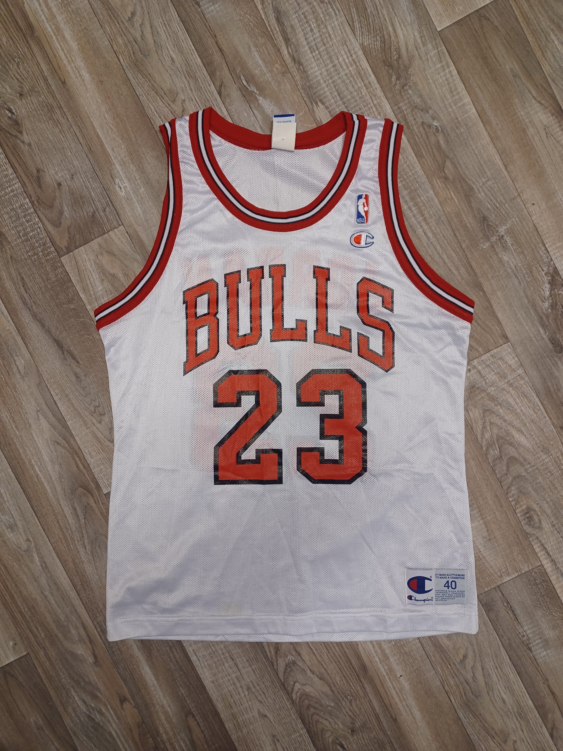 Michael Jordan Chicago Bulls Jersey Size Medium – The Throwback Store