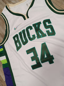 Giannis Antetokounmpo Milwaukee Bucks Jersey Size XL