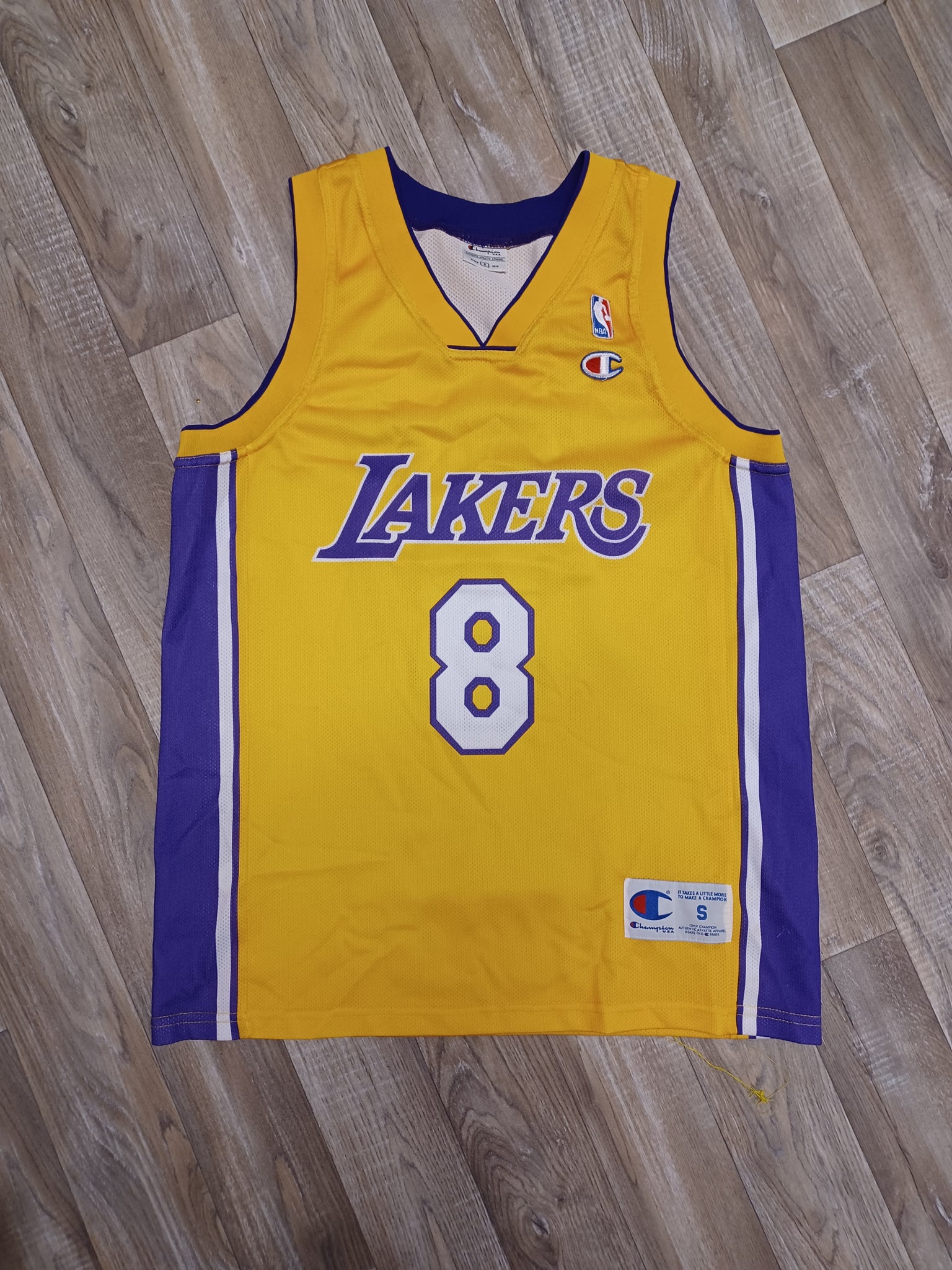 KOBE BRYANT LOS ANGELES LAKERS VINTAGE 2000'S CHAMPION JERSEY