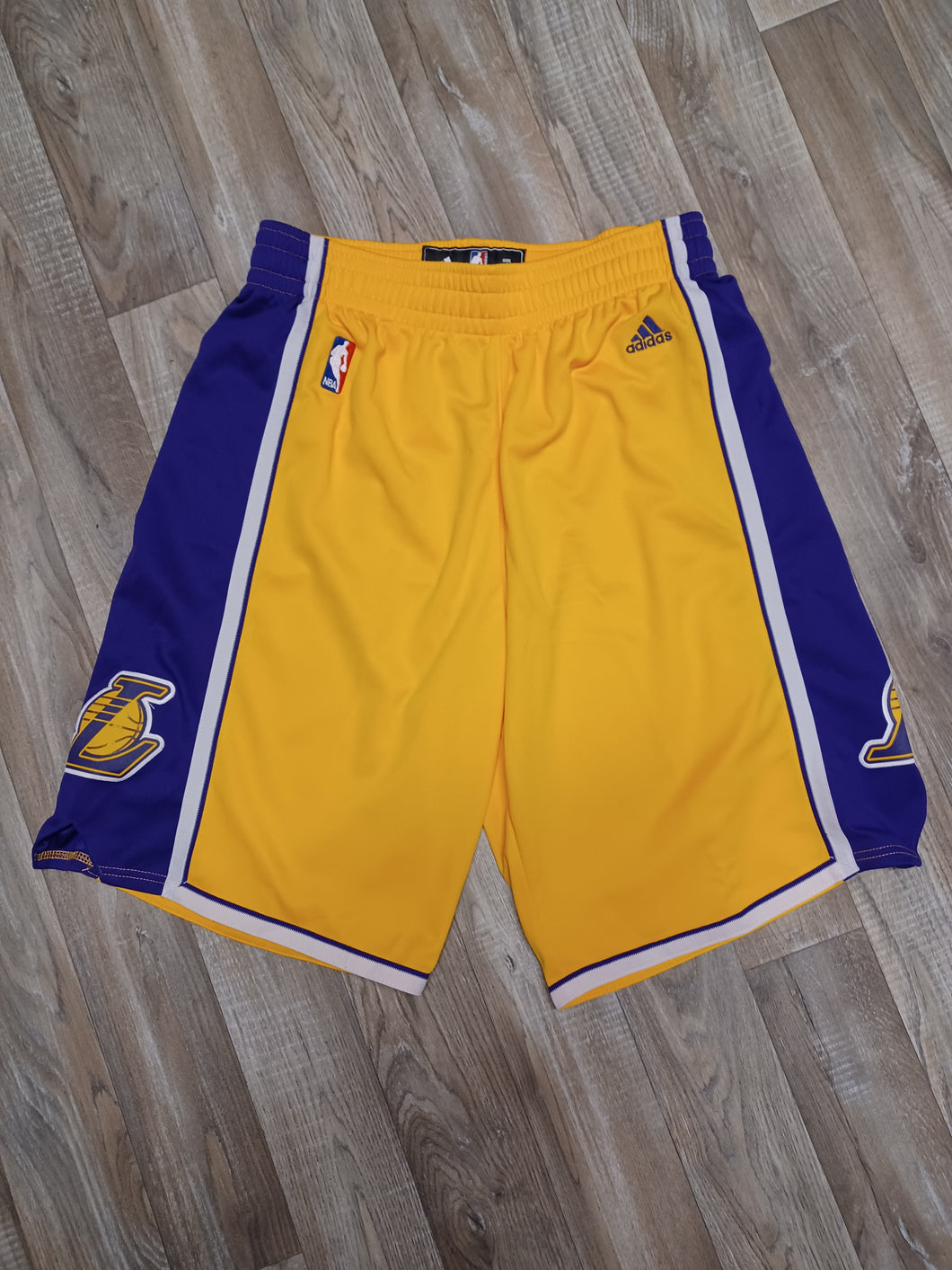Los Angeles Lakers Shorts Size Large