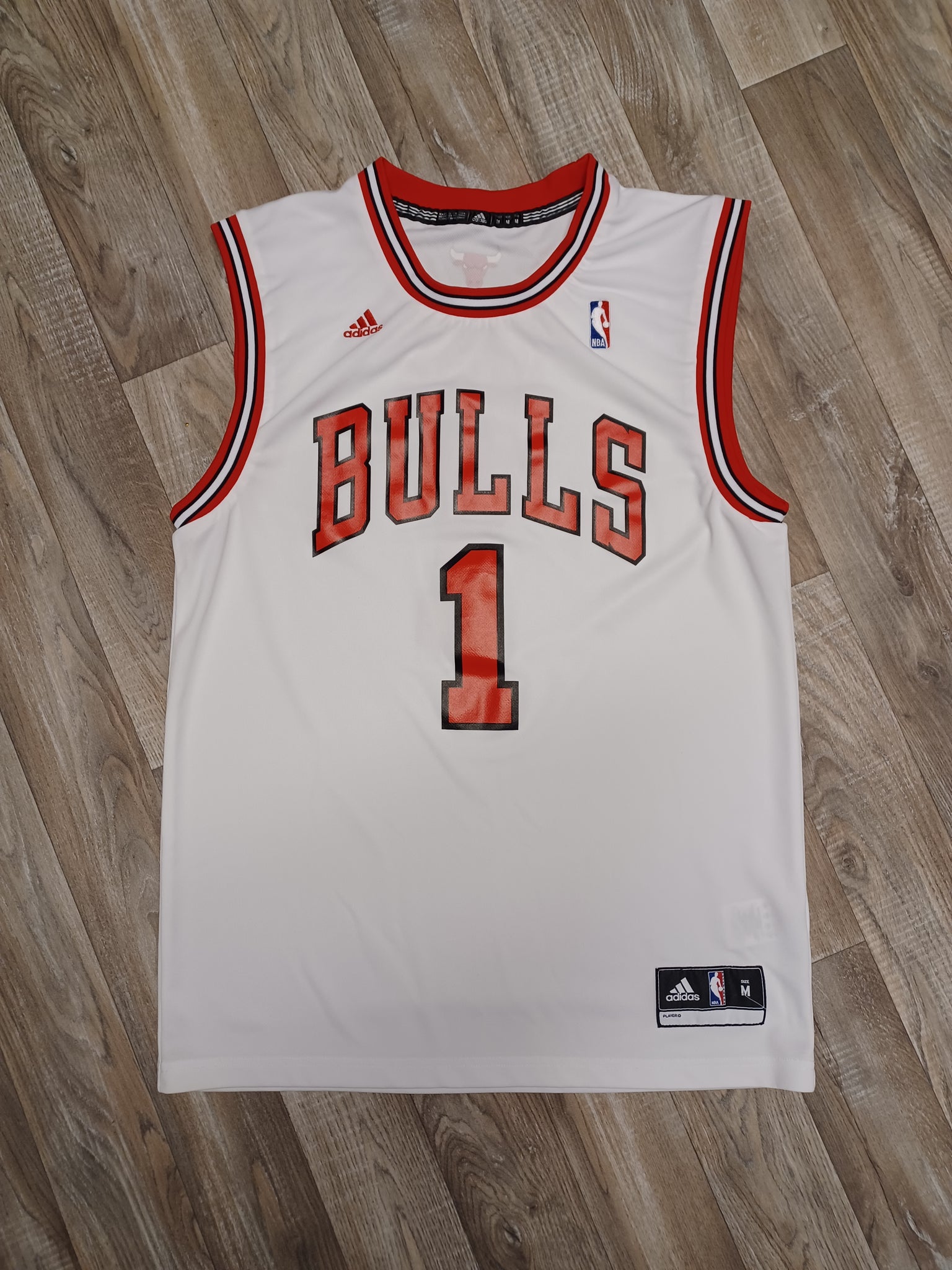 Authentic Vintage Adidas NBA Chicago Bulls Derrick Rose Basketball Jersey