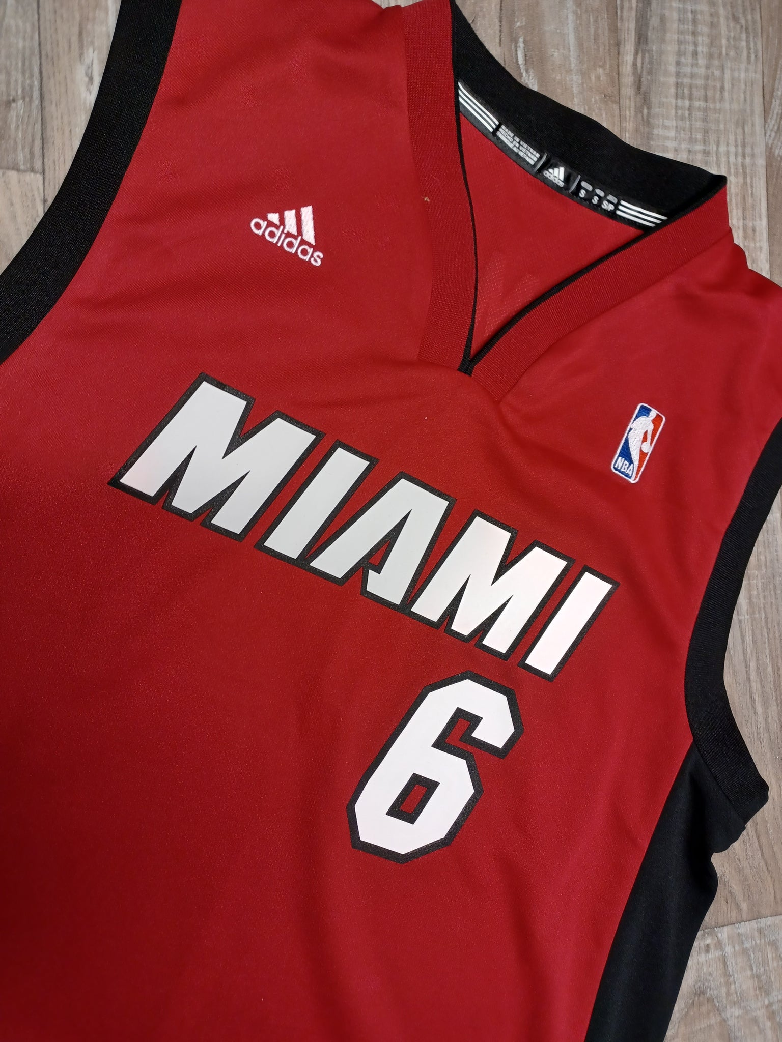 Lebron James Miami Heat NBA Basketball Jersey Adidas White Large