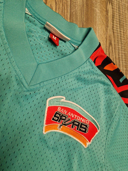 San Antonio Spurs T-Shirt Size Medium
