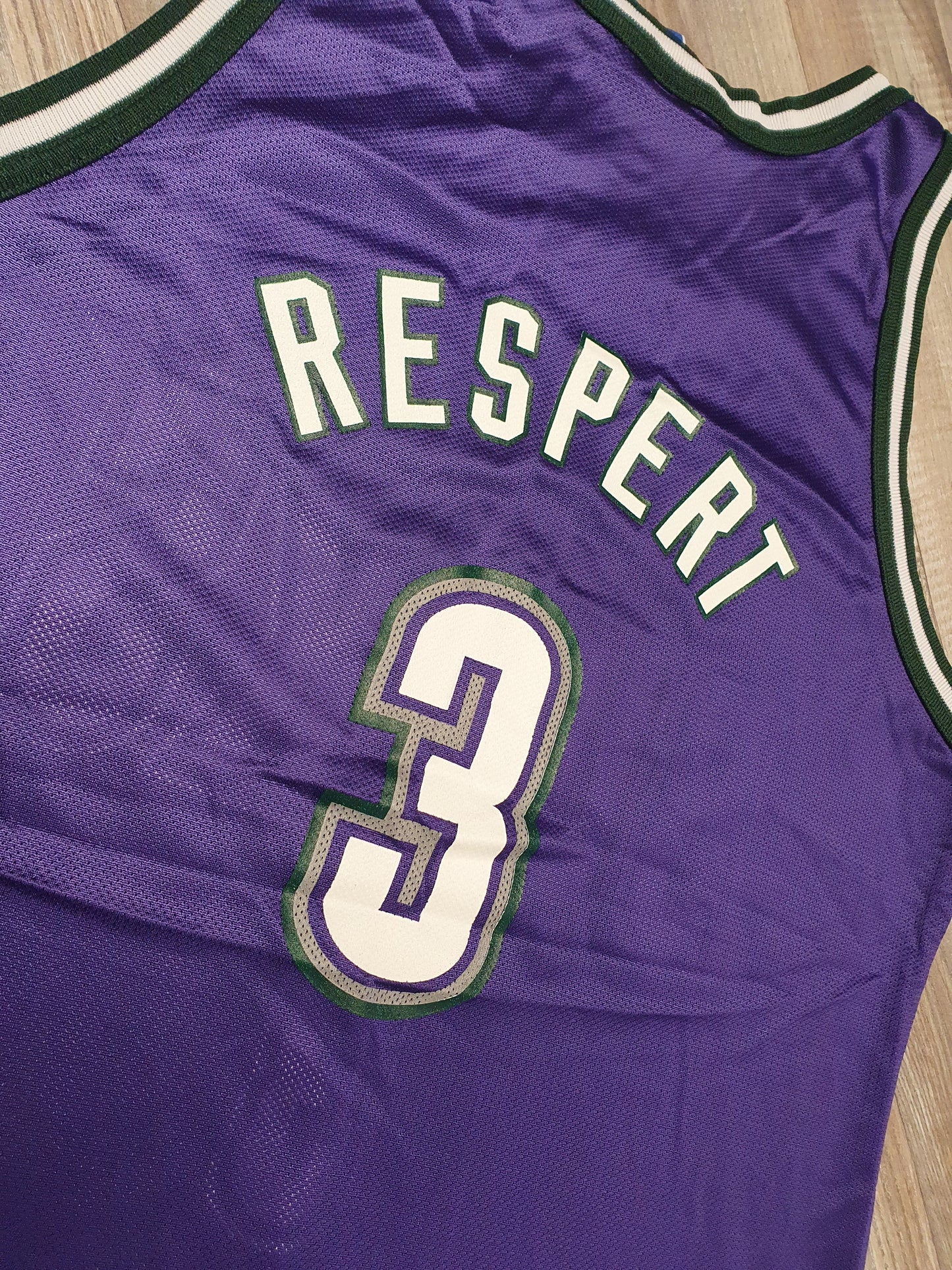 Shawn Respert Milwaukee Bucks Jersey Size Large