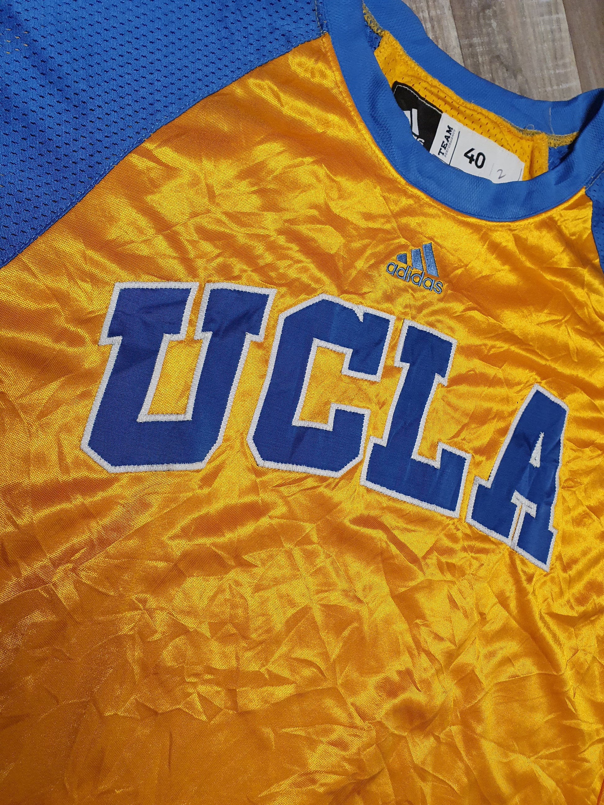 UCLA Bruins Warm Up T-Shirt Size Large – The Throwback Store